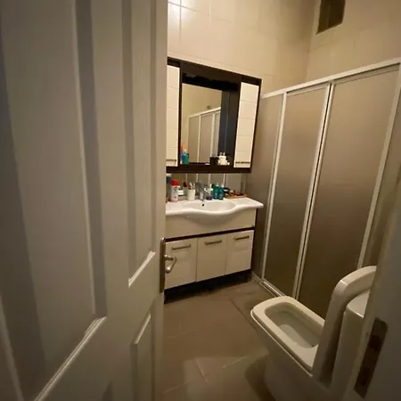 Cihangir’in Merkezinde 1+1 Bahçeli Dubleks Daire Apartamento *