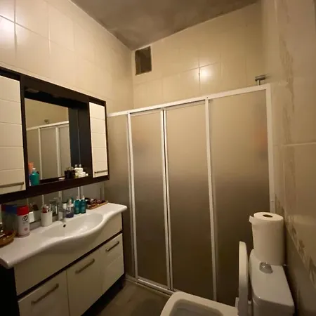 Cihangir’in Merkezinde 1+1 Bahçeli Dubleks Daire Apartamento *